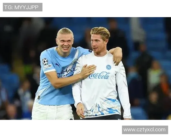 德布劳内荣获月度最佳球员,实至名归 德布劳内荣获月度最佳球员,实至名归